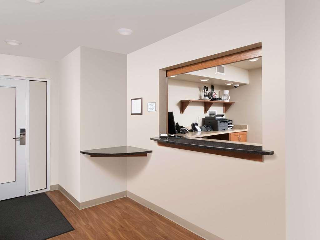 Portage Lakes Extended Stay America Select Suites - Akron - South מראה פנימי תמונה
