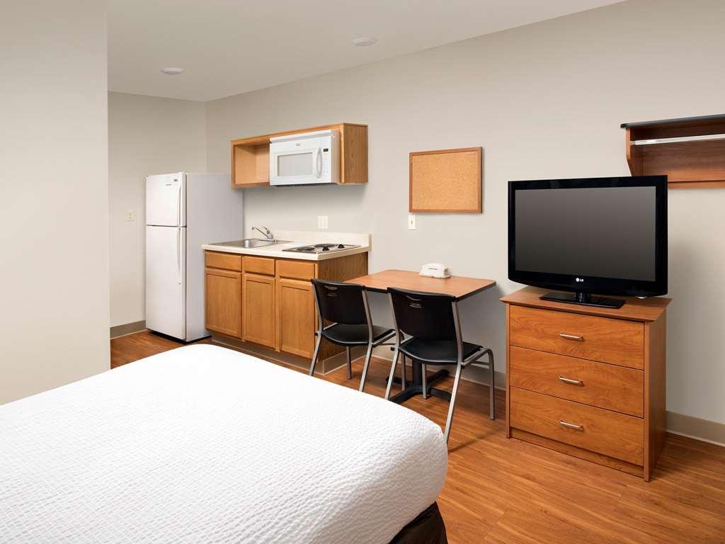 Portage Lakes Extended Stay America Select Suites - Akron - South חדר תמונה